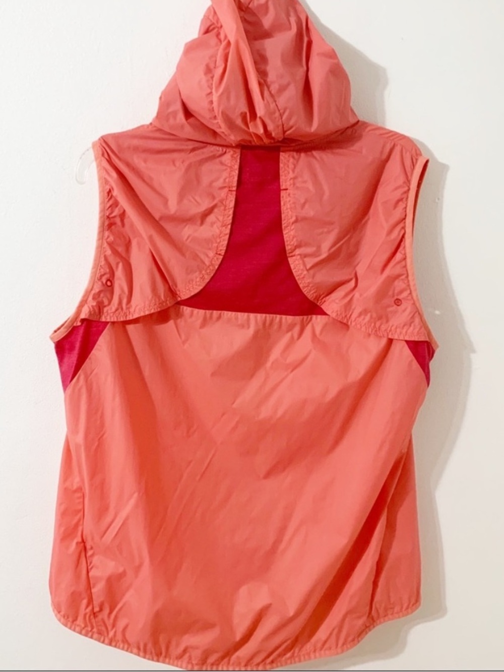 Smartwool Merino Sport Ultra Light Nylon Hood Vest Womens Size Medium - Picture 3 of 7